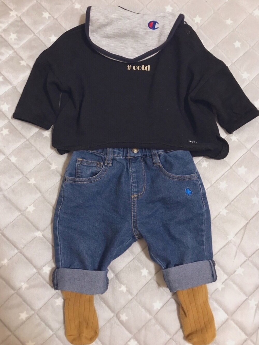 「6ヶ月、男の子」｜「apres les coursの80cm（スウェット、ブラック系）」を使った、yさん（キッズ・70cm）の冬コーディネートの1枚目の写真