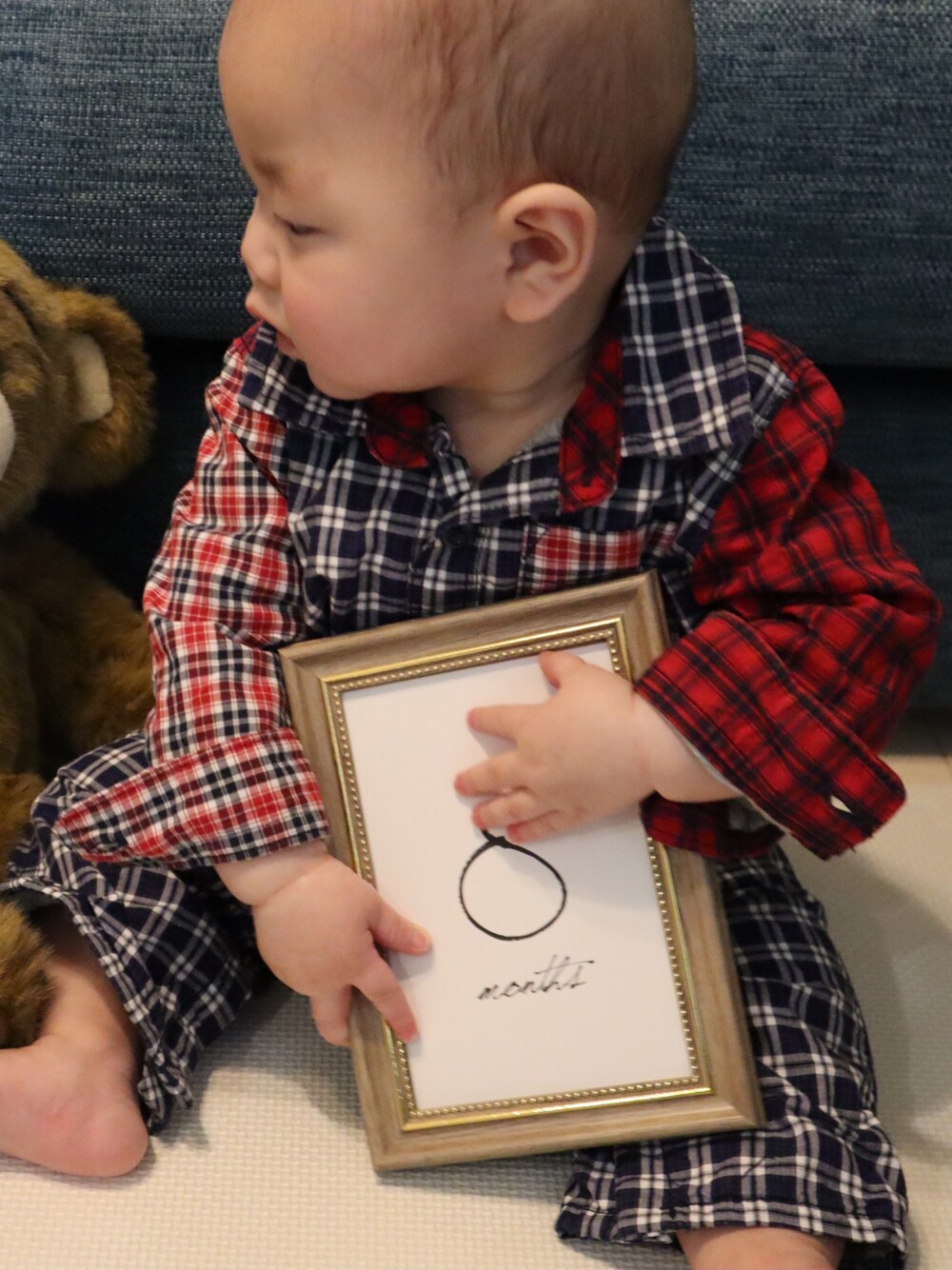 「8ヶ月、つなぎ、babygap」｜「babyGAPのアイテム（つなぎ/オールインワン、その他）」を使った、yさん（キッズ・70cm）の春コーディネートの1枚目の写真