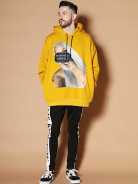 「アイテム（パーカー、イエロー系）」を使った、JACKROSE OFFICIALさん（メンズ・175cm）の秋コーディネート