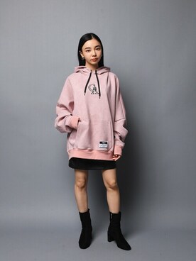 パーカー ピンク系 を使った 韓国ファッション のレディース人気ファッションコーディネート Wear