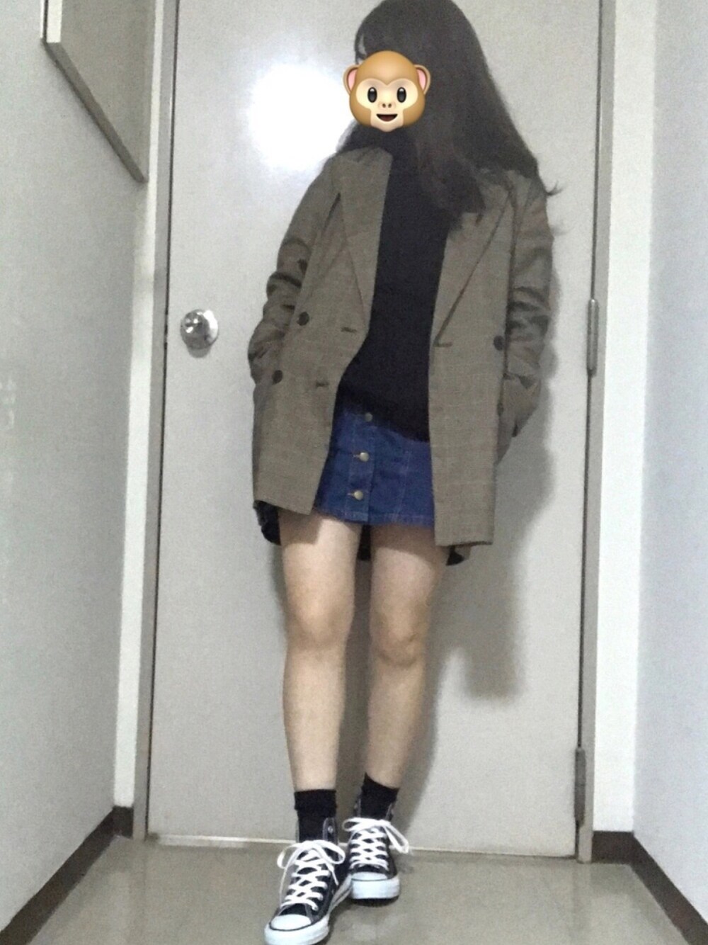 「コンバース、ジャケット、パーカー、台形ｽｶｰﾄ、ブラック、ユニクロ、タータンチェック、カジュアル、ootd、おしゃれさんと繋がりたい」｜「UNIQLOのビッグスウェットプルパーカ（長袖）（パーカー、ブラック系）」を使った、ayaka❤︎さん（レディース・157cm）の冬コーディネートの1枚目の写真