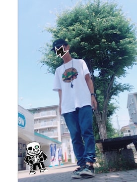 「UNIQLO（ユニクロ）のSPRZ NYグラフィックT（ジェイソン・ポラン・半袖）（Tシャツ/カットソー、ホワイト系）」を使った、はたのくんさん（メンズ・160cm）の夏コーディネート