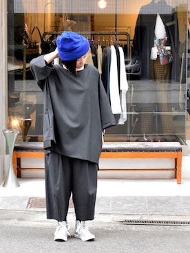 「Edwina Horl（エドウィナホール）のアイテム」を使った、Wallace & Murronさん（レディース・162cm）の春コーディネート