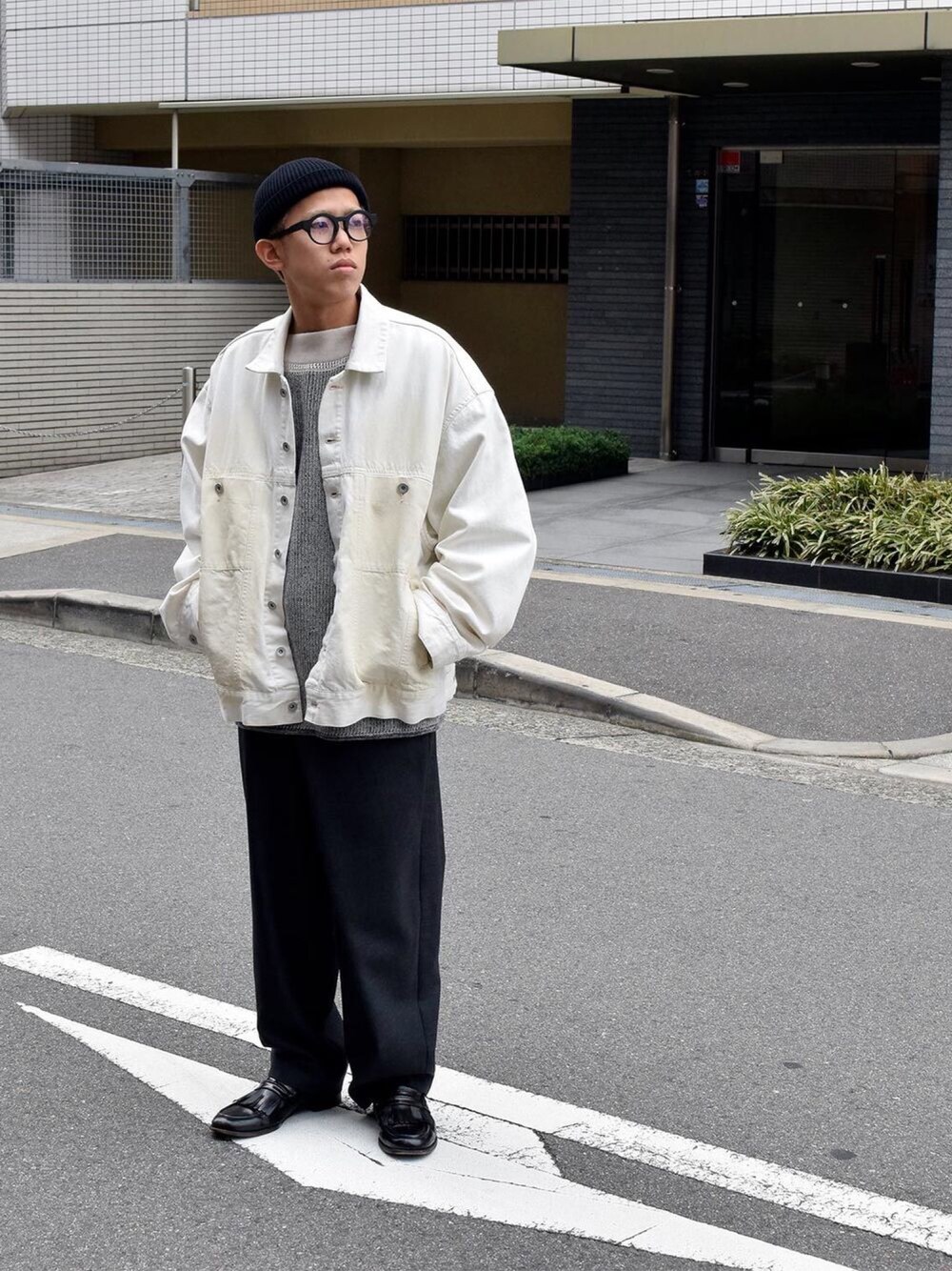 Edwina Horlのデニムジャケットを使った人気ファッション