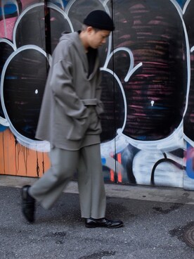「my beautiful landlet（マイビューティフルランドレット）のアイテム（トップス）」を使った、Wallace & Murronさん（メンズ・170cm）の春コーディネート