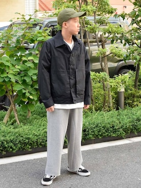 「my beautiful landlet（マイビューティフルランドレット）のアイテム（トップス）」を使った、Wallace & Murronさん（メンズ・170cm）の夏コーディネート