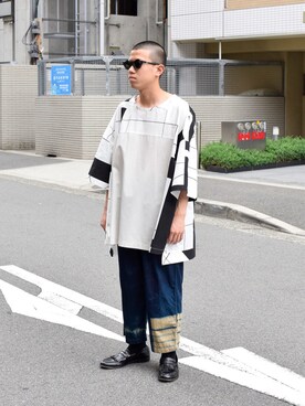 「my beautiful landlet（マイビューティフルランドレット）のアイテム（トップス）」を使った、Wallace & Murronさん（メンズ・170cm）の夏コーディネート