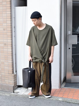 「macromauro（マクロマウロ）のアイテム」を使った、Wallace & Murronさん（メンズ・170cm）の夏コーディネート