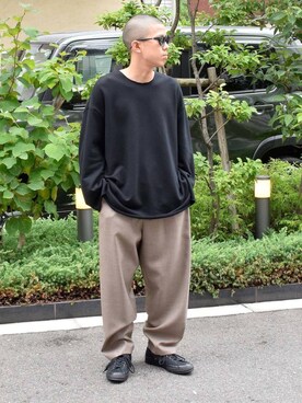 「my beautiful landlet（マイビューティフルランドレット）のアイテム（スウェット）」を使った、Wallace & Murronさん（メンズ・170cm）の夏コーディネート