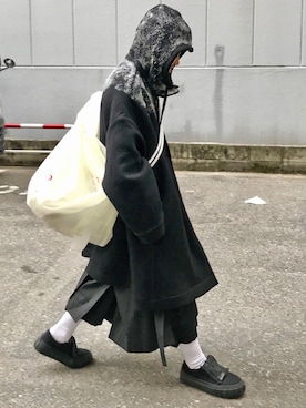 「SHINYAKOZUKA（シンヤコヅカ）のアイテム（その他アウター）」を使った、Wallace & Murronさん（メンズ・170cm）の秋コーディネート