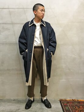「my beautiful landlet（マイビューティフルランドレット）のアイテム（ステンカラーコート）」を使った、Wallace & Murronさん（メンズ・170cm）の秋コーディネート