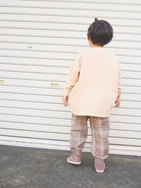 「アイテム（スウェット）」を使った、太郎さん（キッズ・100cm）の春コーディネート