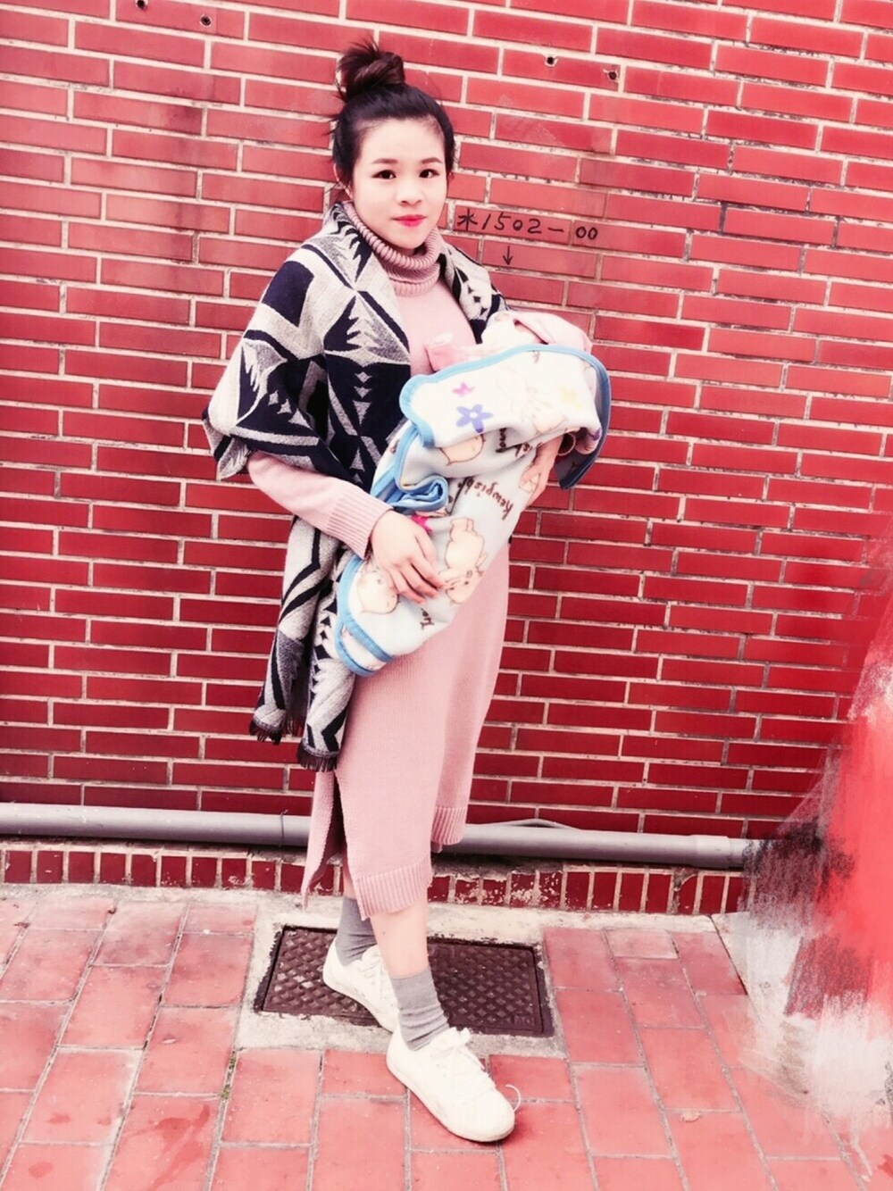 「ootd、baby」｜「無印良品のアイテム（シューズ、ホワイト系）」を使った、Ariel.12さん（レディース・160cm）の冬コーディネートの1枚目の写真