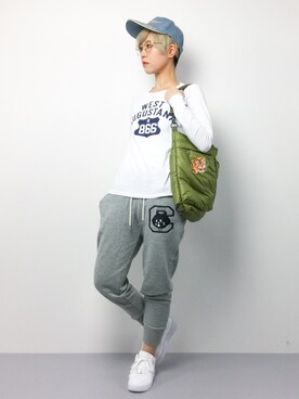 「にゃー（ニャー）のアイテム（パンツ）」を使った、monchiさん（レディース・165cm）の春コーディネート