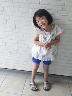 「fafa（フェフェ）のアイテム（パンツ）」を使った、アリエル＊さん（キッズ・100cm）の夏コーディネート