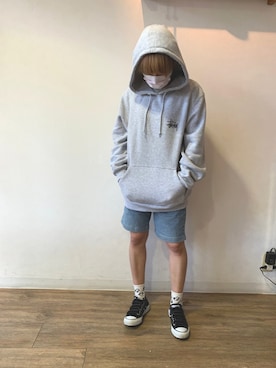 パーカーを使った ショートパンツ のレディース人気ファッションコーディネート Wear
