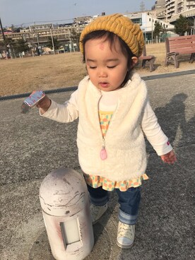 「CONVERSE（コンバース）のアイテム（スニーカー、ホワイト系）」を使った、utamamaさん（キッズ）の冬コーディネート
