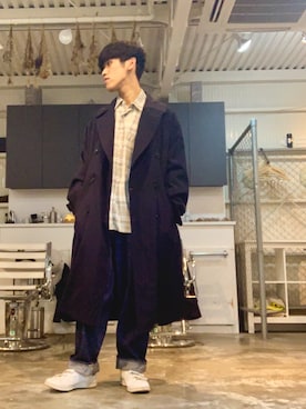 「HERMES」｜「アイテム（トレンチコート）」を使った、KOHEY✂︎さん（メンズ・169cm）の秋コーディネート