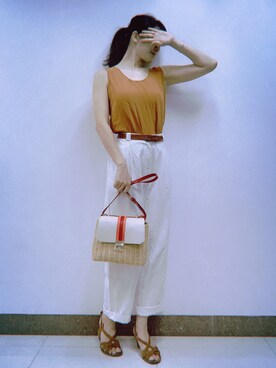 「通勤穿搭」｜「アイテム（タンクトップ）」を使った、fiva12さん（レディース・171cm）の秋コーディネート