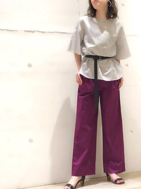 「アイテム（チノパンツ、パープル系）」を使った、maiさん（レディース・153cm）の春コーディネート