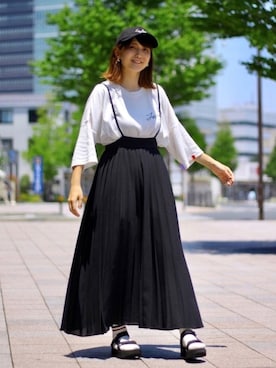 「Teva（テバ）のTeva / プラットフォーム ユニバーサル（サンダル）」を使った、soe213さん（レディース・154cm）の夏コーディネート