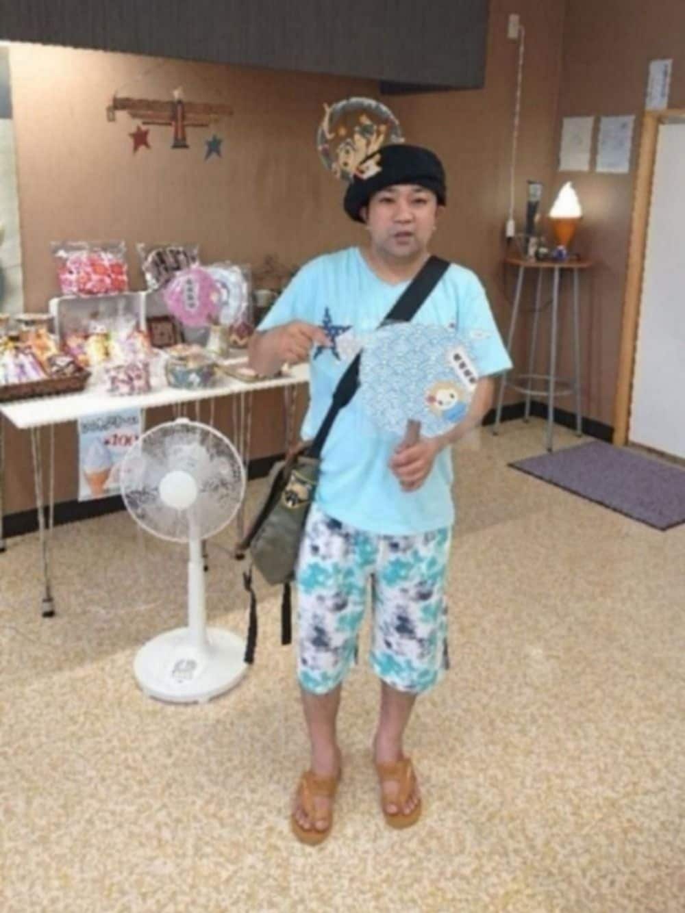 「個性的、原宿系、相互フォロー、プチプラのさとし、休日スタイル、夏だ！Tシャツ着よう！、リラックススタイル、ストリートコーデ」｜「grace hatsのアイテム（ハンチング/ベレー帽、ブラック系）」を使った、さとし🐨相互さん（メンズ・159cm）の夏コーディネートの1枚目の写真