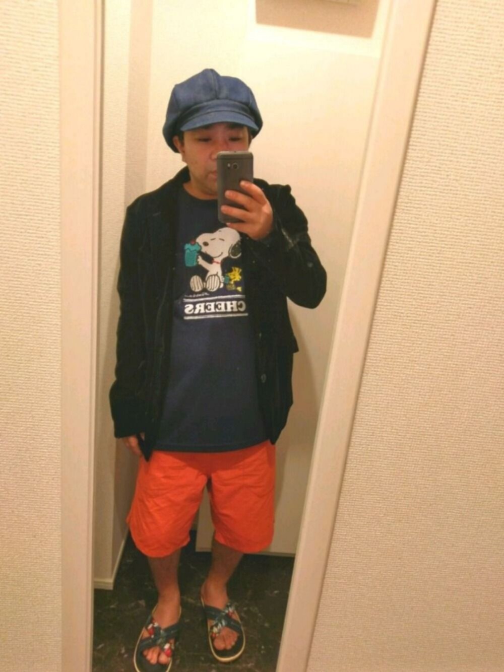 「キャスケット、ジャケット、スヌーピー、ショートパンツ、サンダル、Tシャツ、個性的、原宿系、プチプラのさとし、相互フォロー」｜「Rubenのアイテム（キャスケット、ブルー系）」を使った、さとし🐨相互さん（メンズ・159cm）の夏コーディネートの1枚目の写真
