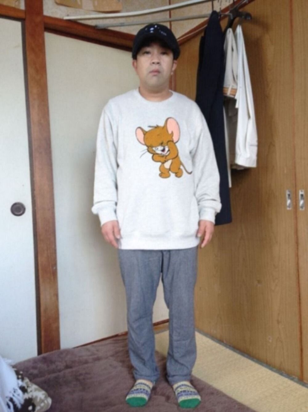 「graniph、にゃー、シンプルコーデ、お洒落さんとつながりたい、ラフ、プチプラ、低身長、個性的、プチプラのさとし、相互フォロー」｜「にゃーのアイテム（キャップ、ブラック系）」を使った、さとし🐨相互さん（メンズ・159cm）の冬コーディネートの1枚目の写真