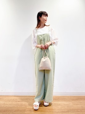 「ウェッジソール」｜「アイテム（オールインワン・サロペット）」を使った、コトさん（レディース・160cm）の夏コーディネート