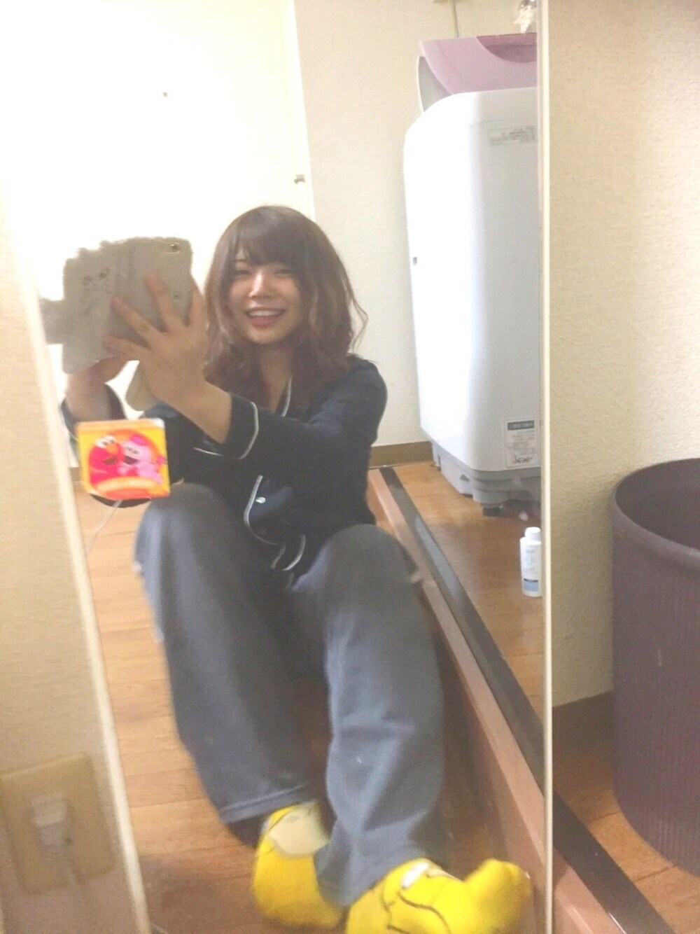 「パジャマ」｜「GUのアイテム（ルームウェア/パジャマ、ブラック系）」を使った、mikyanさん（レディース・160cm）の冬コーディネートの1枚目の写真
