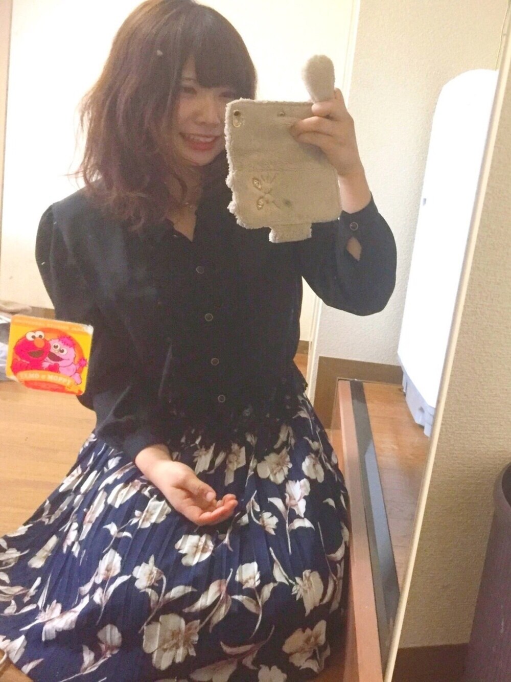 「HARE」｜「HAREのプリーツアシメ2WAYスカート(HARE)（スカート、ブルー系）」を使った、mikyanさん（レディース・160cm）の冬コーディネートの1枚目の写真