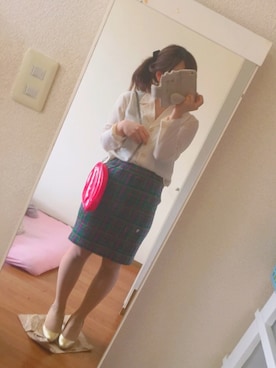 「Yves Saint Laurent（イヴサンローラン）のアイテム（スカート）」を使った、mikyanさん（レディース・160cm）の春コーディネート