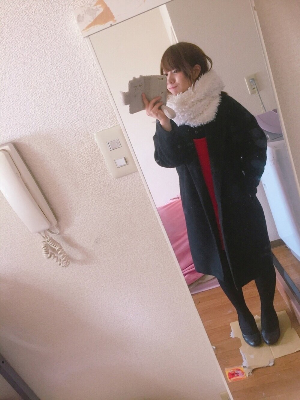「ワンピース」｜「OUTLETのアイテム（ストール/ショール、ホワイト系）」を使った、mikyanさん（レディース・160cm）の春コーディネートの1枚目の写真