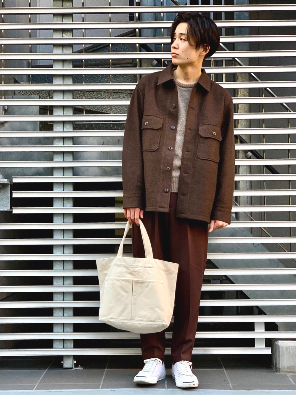 「おしゃれさんと繋がりたい、シンプル、ユニクロ、プチプラ、ブラウンコーデ、無印良品、EMMA  CLOTHES、エマクローズ、いいね、save、フォローお願いします🤑、UNIQLO」｜「UNIQLOのフリースシャツジャケット（長袖）（その他アウター、ブラウン系）」を使った、atomさん（メンズ・175cm）の冬コーディネートの1枚目の写真
