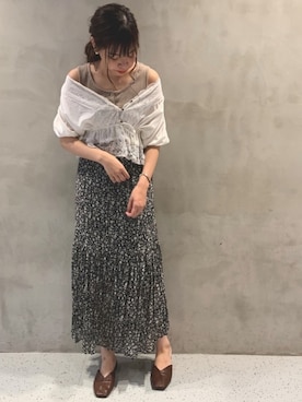 「アプレジュール」｜「アイテム（サンダル）」を使った、アカネさん（レディース・168cm）の夏コーディネート