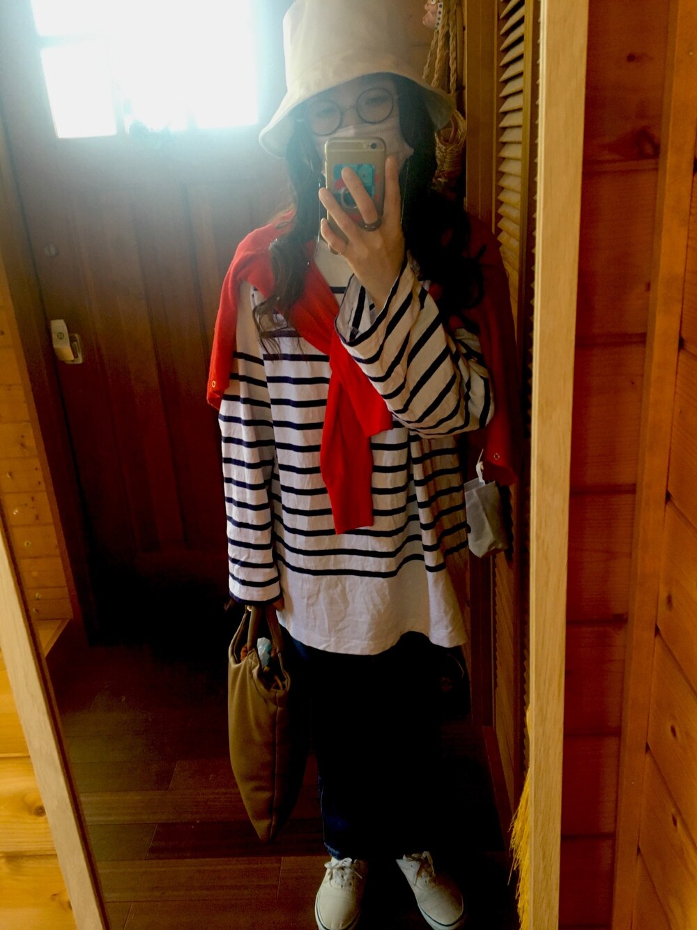 「Healthknitの【別注】Healthknit×UR　ボーダーカットソー（Tシャツ/カットソー、ブルー系）」を使った、daagさん（レディース・155cm）の春コーディネートの1枚目の写真