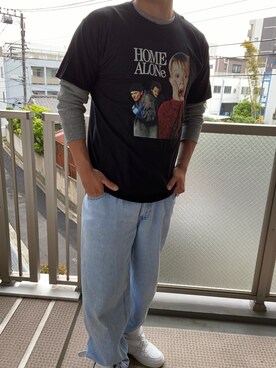 「ホームアーロンのアイテム（Tシャツ/カットソー、ブラック系）」を使った、KATTOパイセンさん（メンズ・182cm）の春コーディネート