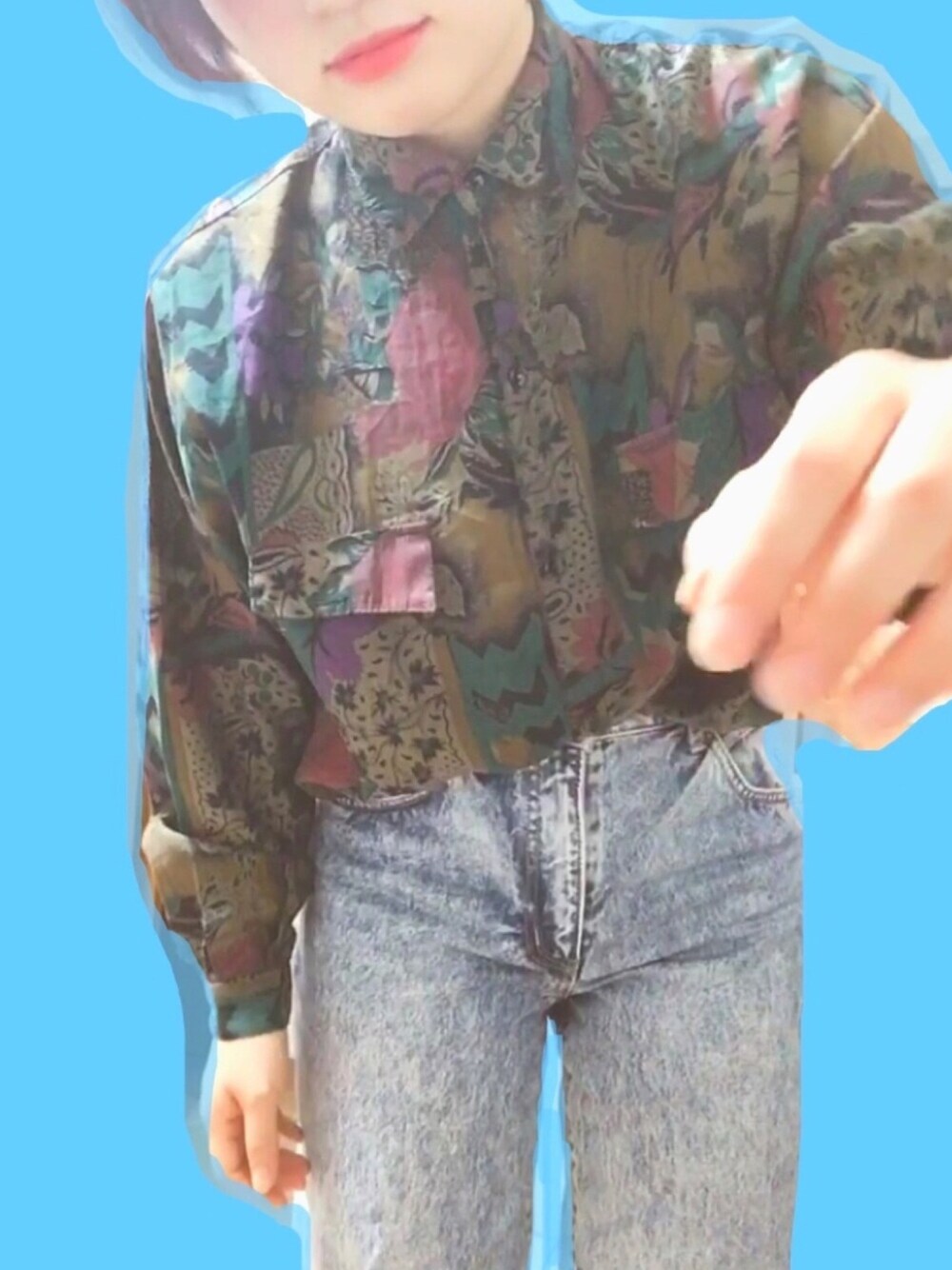 「柄シャツ、デニム、シンプル、大学、プチプラ、古着、used、vintage、フォローミー、フォロバ」｜「usedのアイテム（シャツ/ブラウス、ブラウン系）」を使った、こせさん（レディース・155cm）の秋コーディネートの1枚目の写真