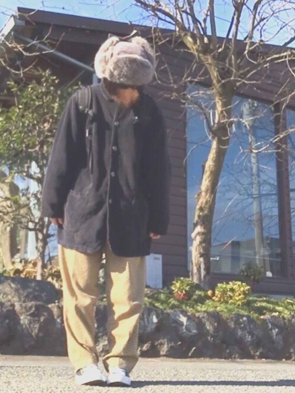「フライトキャップ、コーデュロイ、パジャマパンツ、チェックパンツ、オーバーサイズ、メンズライク、古着、used、古着好きな人と繋がりたい、vintage」｜「bulsarasのアイテム（帽子、グレー系）」を使った、こせさん（レディース・156cm）の冬コーディネートの1枚目の写真