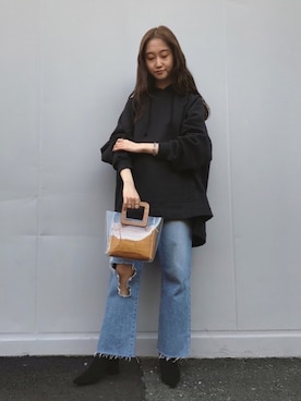 「MAISON DE REEFUR（メゾンドリーファー）のアイテム」を使った、TOMOMI TSUBOYAMAさん（レディース・157cm）の秋コーディネート