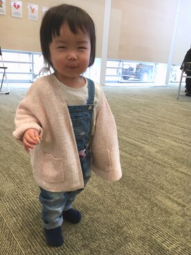 「1歳3ヶ月」｜「アイテム（サロペット/オーバーオール）」を使った、ユナ◡̈⃝︎さん（キッズ・70cm）の春コーディネート