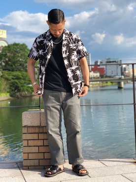 「アイテム（チノパンツ）」を使った、matsuokaさん（メンズ・170cm・20代）の春コーディネート