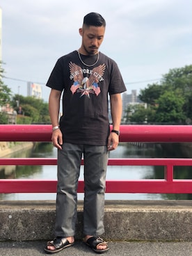 「アイテム（チノパンツ、グレー系）」を使った、matsuokaさん（メンズ・170cm）の夏コーディネート