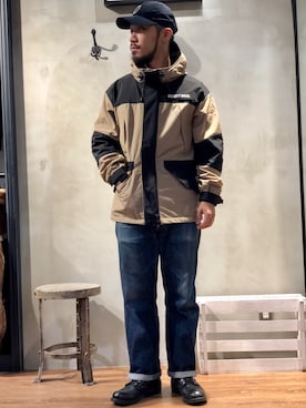 「アイテム（マウンテンパーカー）」を使った、matsuokaさん（メンズ・170cm・20代）の冬コーディネート