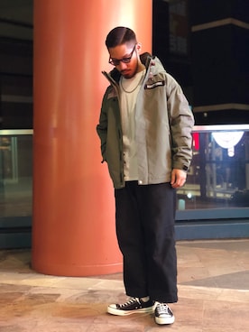 「アイテム（マウンテンパーカー）」を使った、matsuokaさん（メンズ・170cm・20代）の秋コーディネート