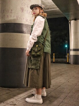 「アイテム（メッセンジャーバッグ、グリーン系）」を使った、噗噗柠檬さん（レディース・157cm）の春コーディネート