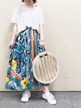 「IOSSELLIANI（イオッセリアーニ）のアイテム（アクセサリー）」を使った、k..さん（レディース・157cm）の春コーディネート