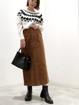 「IOSSELLIANI（イオッセリアーニ）のアイテム（アクセサリー）」を使った、k..さん（レディース・157cm）の秋コーディネート