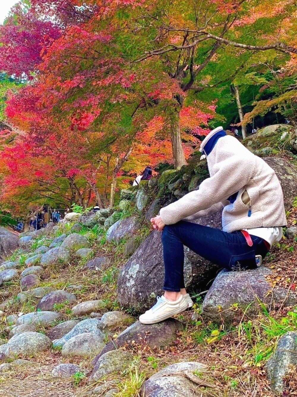 「レトロX、シンプル、patagonia ボア、お洒落さんとつながりたい、紅葉、パタゴニア」｜「VANSのVANS ヴァンズ OLD SKOOL オールドスクール V36CF SUEDE BEIGE（スニーカー、ベージュ系）」を使った、ちむさん（メンズ・174cm）の秋コーディネートの1枚目の写真