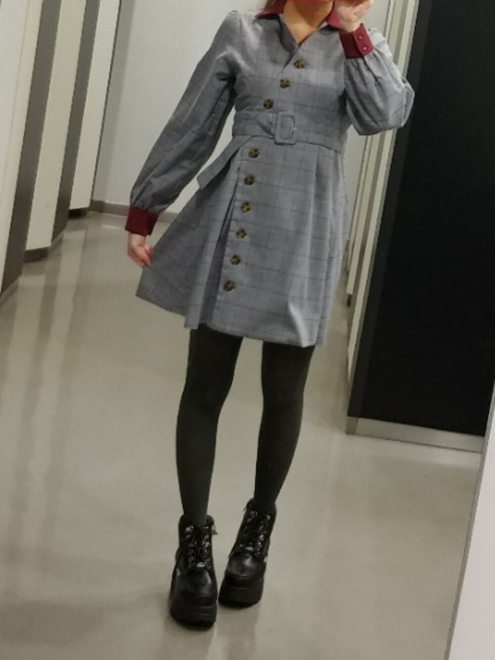 「ジュエティ、チェック、厚底シューズ、ワンピース」｜「jouetieのアシメボタンワンピース（ワンピース、その他）」を使った、ruanagiさん（レディース・161cm）の秋コーディネートの1枚目の写真